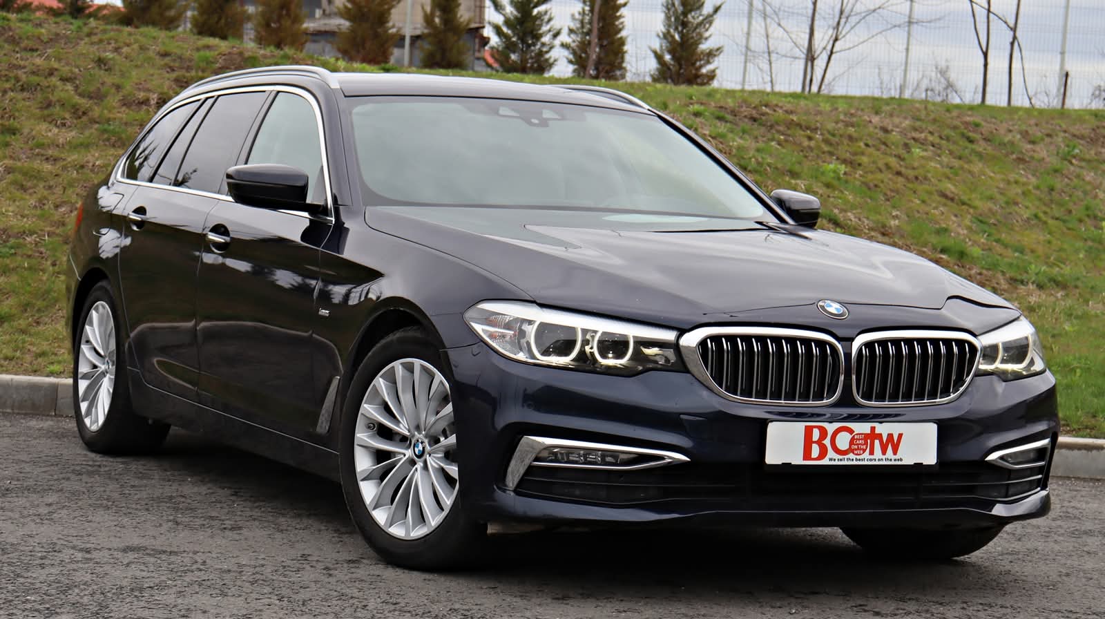 BMW 520 G31 Touring 2.0D 190 CP LuxuryLine - poza 2