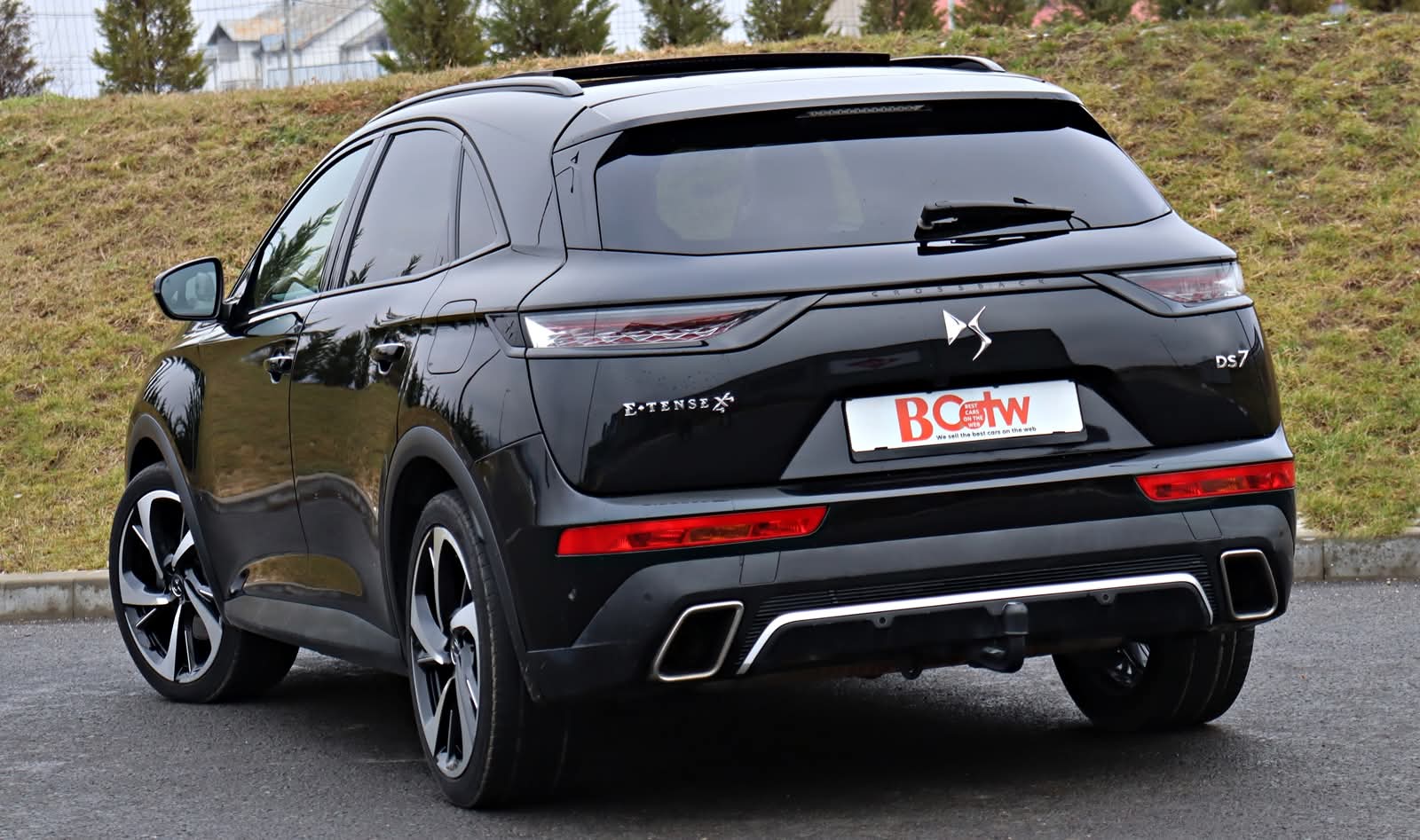 DS 7 Crossback 1.6 PureTech 225 CP Plug-in Hybrid - poza 9