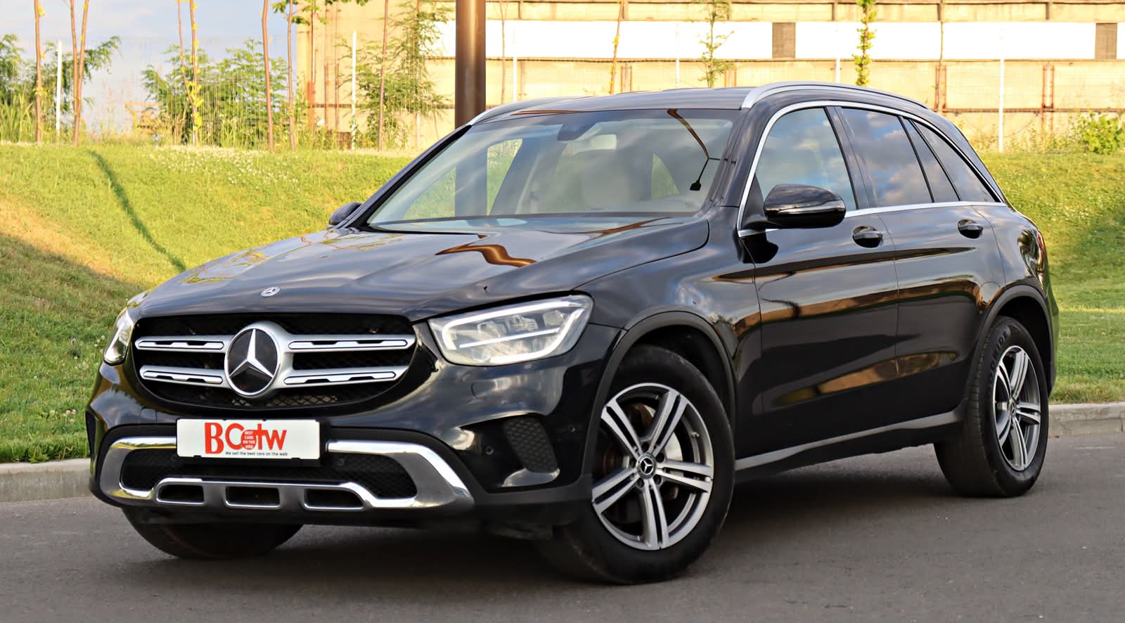 Mercedes GLC 300d Facelift 4MATIC 245 CP G-TRONIC - poza 5