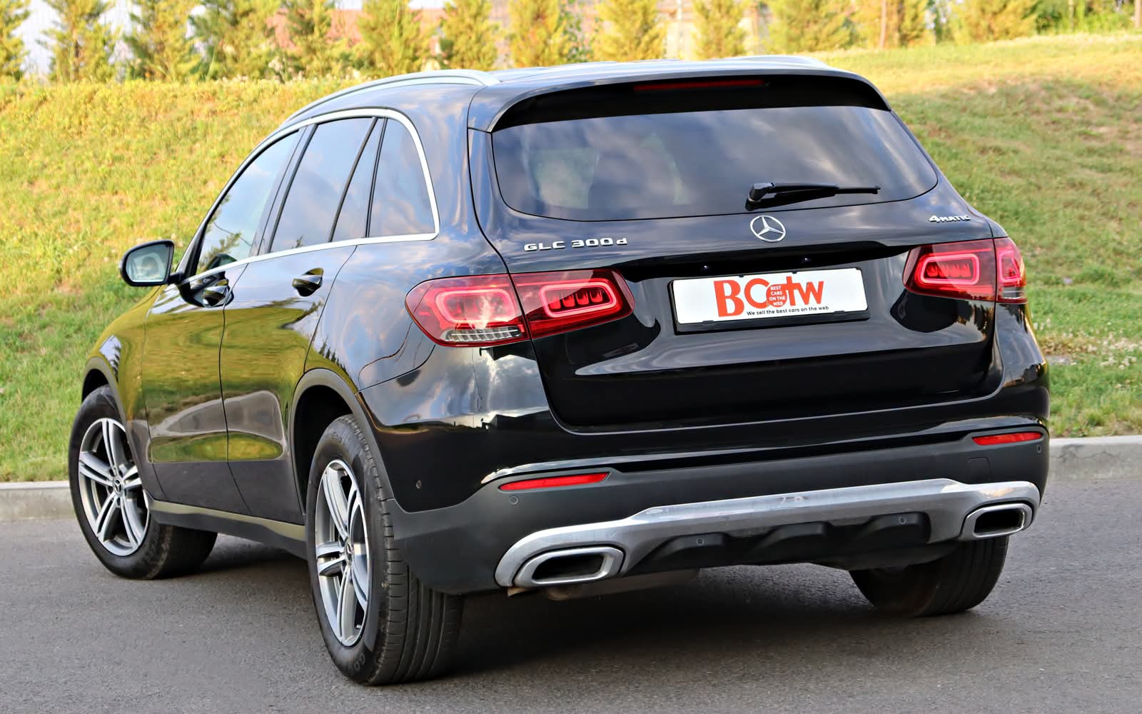 Mercedes GLC 300d Facelift 4MATIC 245 CP G-TRONIC - poza 9