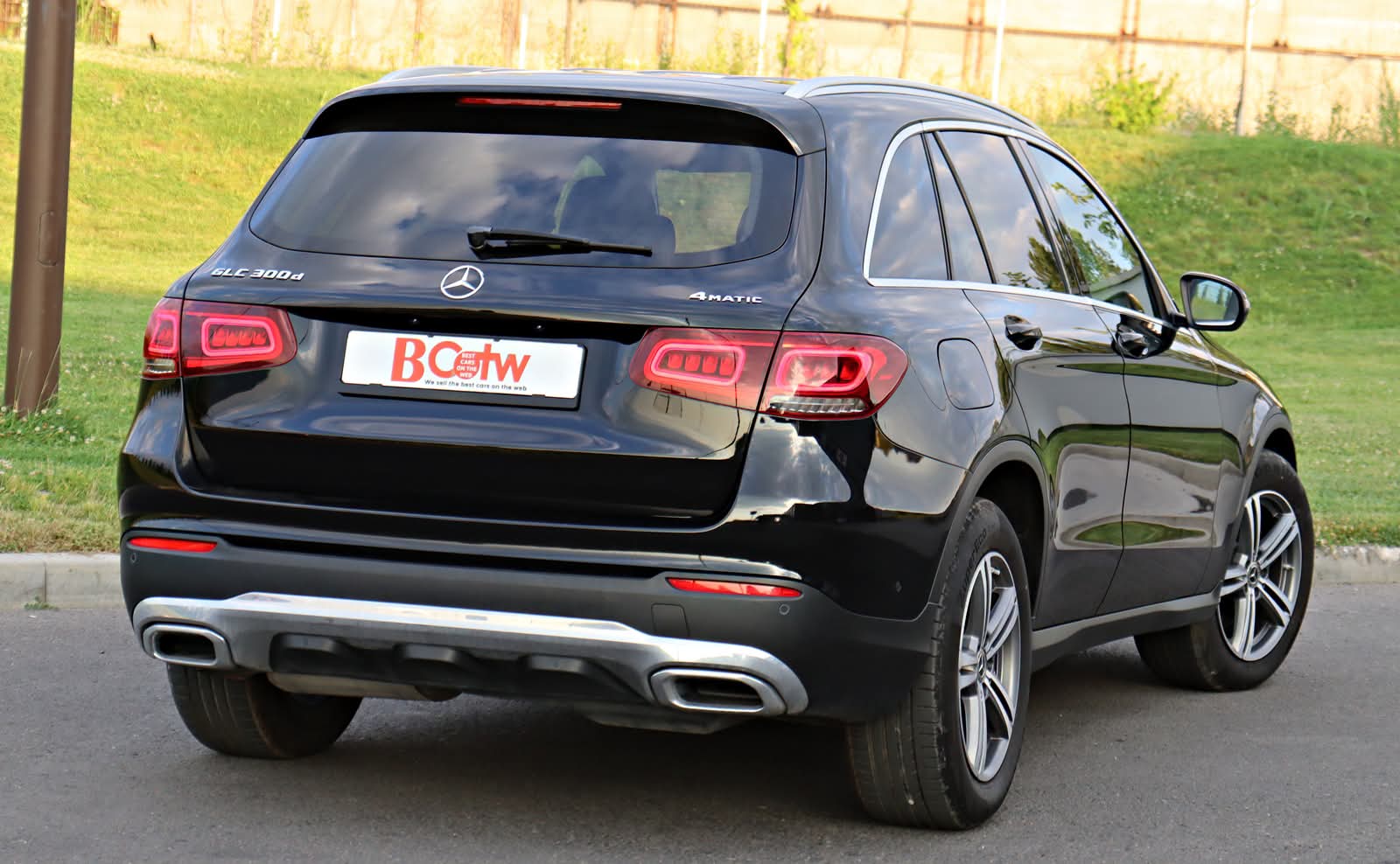Mercedes GLC 300d Facelift 4MATIC 245 CP G-TRONIC - poza 11